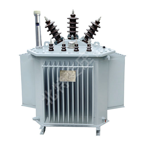 Three-phase three-dimensional coil core oil-immersed transformer